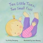 可愛い可愛い足の指♡「Ten Little Toes, Two Small feet」★動画有